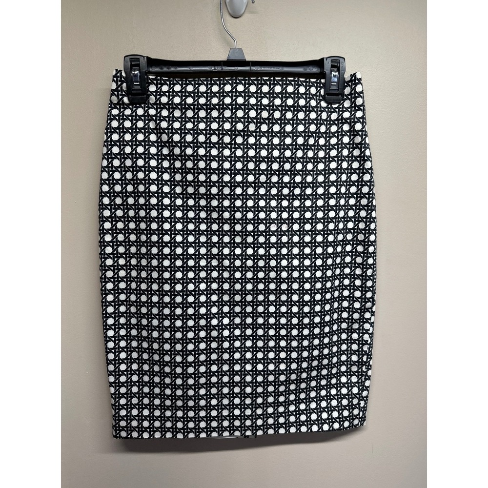 Ann Taylor Petite Black White Geometric‎ Pencil Skirt Size 0